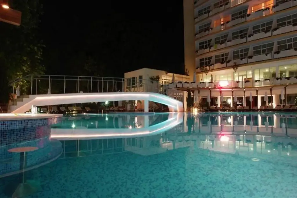 Солнечный берег: Grand Hotel Oasis