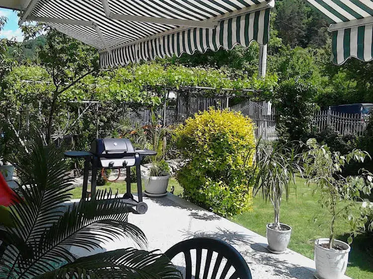 Сапарева баня: Slavina Guest House