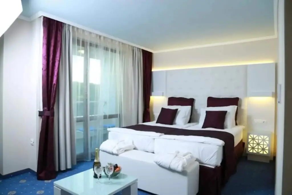 Приморско: Perla Royal Hotel