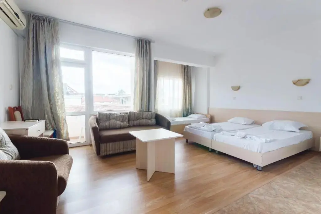 Приморско: Plovdiv Hotel