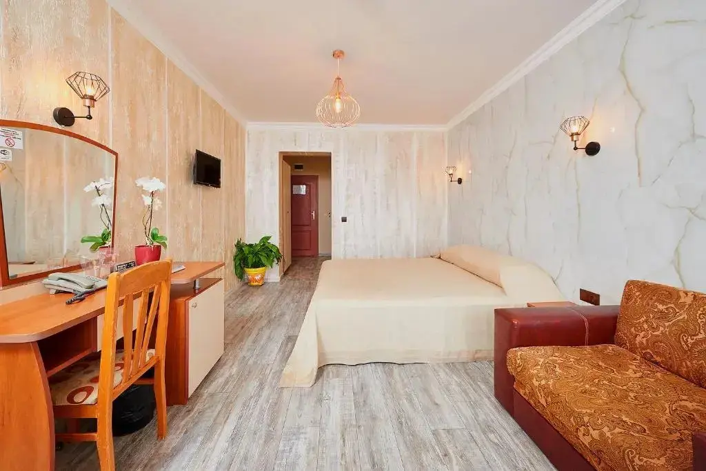 Поморие: St.St.Petar and Pavel Hotel