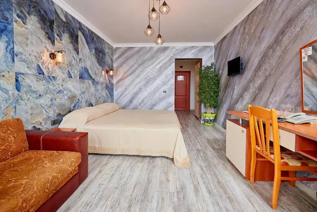 Поморие: St.St.Petar and Pavel Hotel
