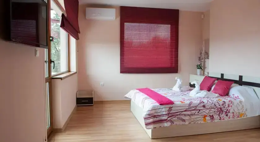 Варна: Vila Kamchija / Villa Kamchia