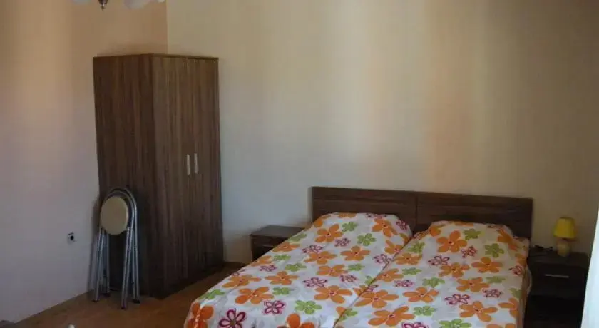Кранево: Guest House Happiness