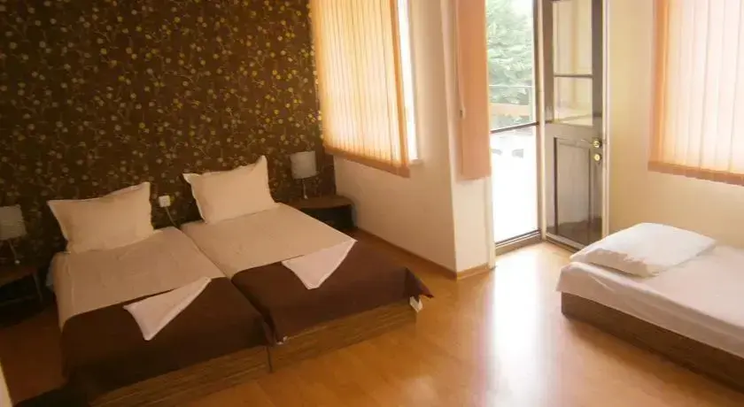 Ахелой: Guest House Hristovi