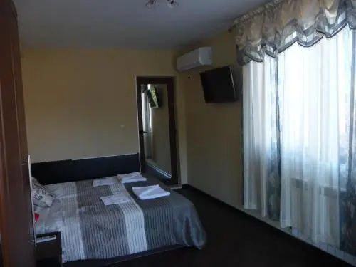 Берковица: Family Hotel Camellia