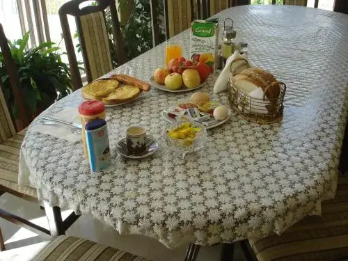 Берковица: Family Hotel Camellia