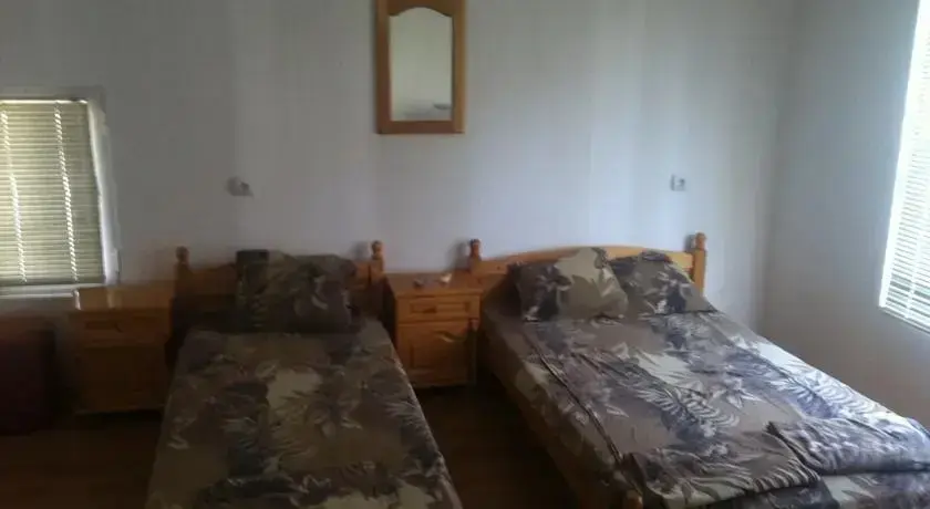 Созополь: Orange House