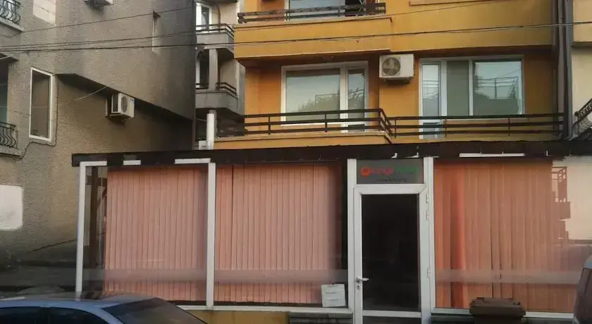 Созополь: Orange House