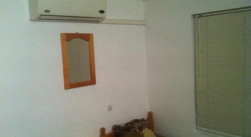 Созополь: Orange House