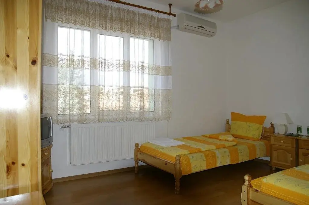 Калофер: Karadzhovy Guest House