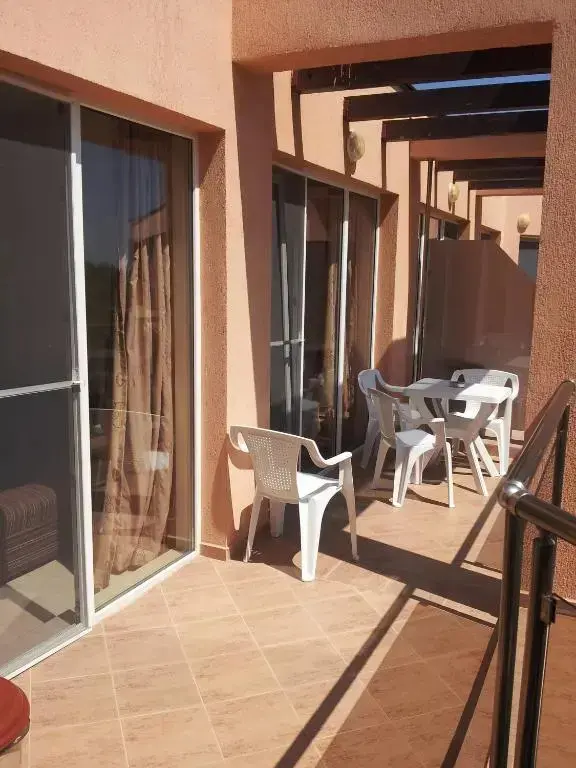 Созополь: Szopoli Hills Nemski Apartments B17