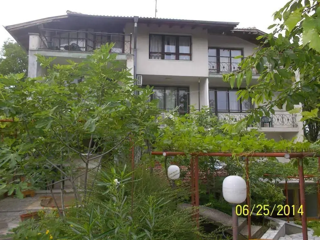 Кранево: Guest House Mano