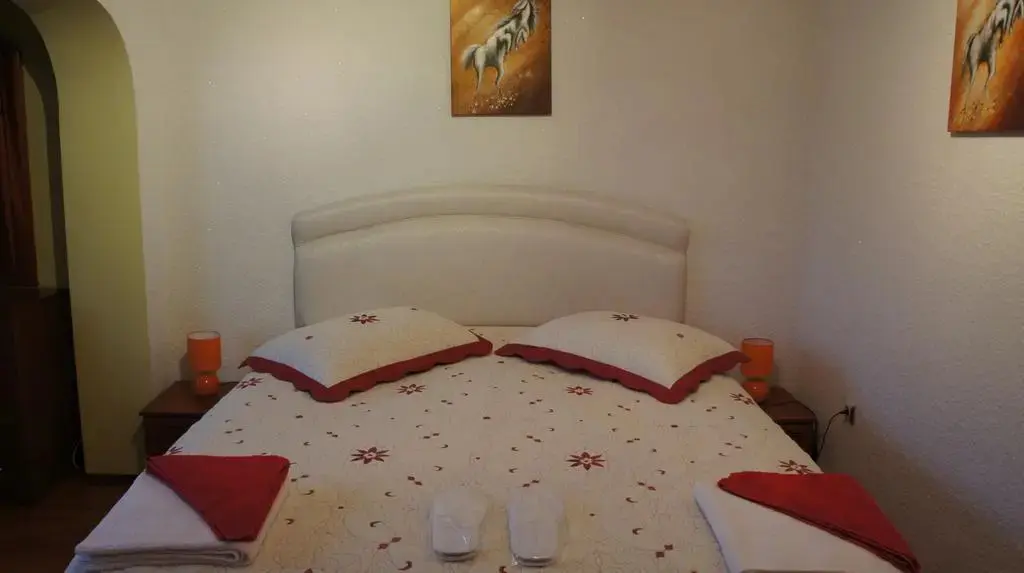 София: Guest House Flora