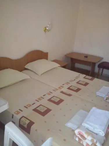Несебр: Guest House Preslav