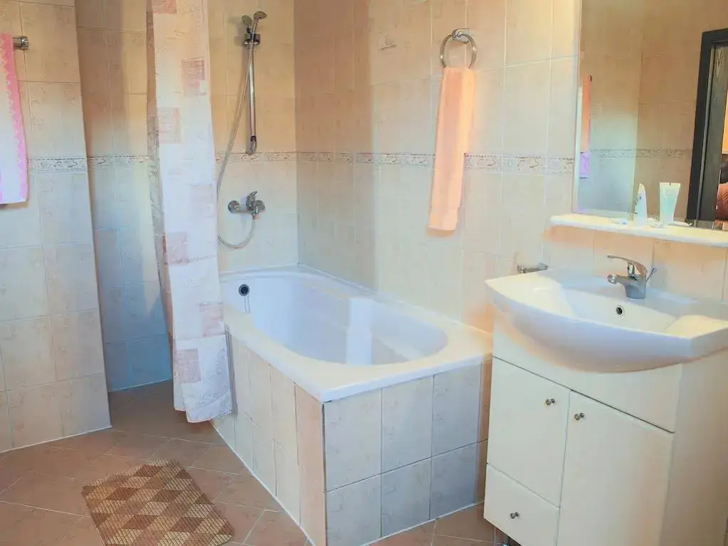 Казанлак: Hotel Teres