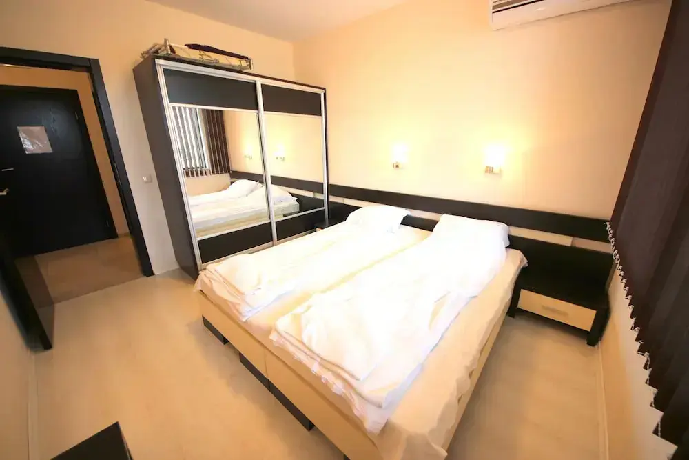 Созополь: Azur Apartments
