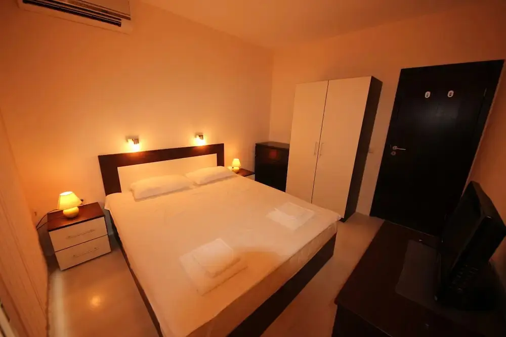 Созополь: Azur Apartments