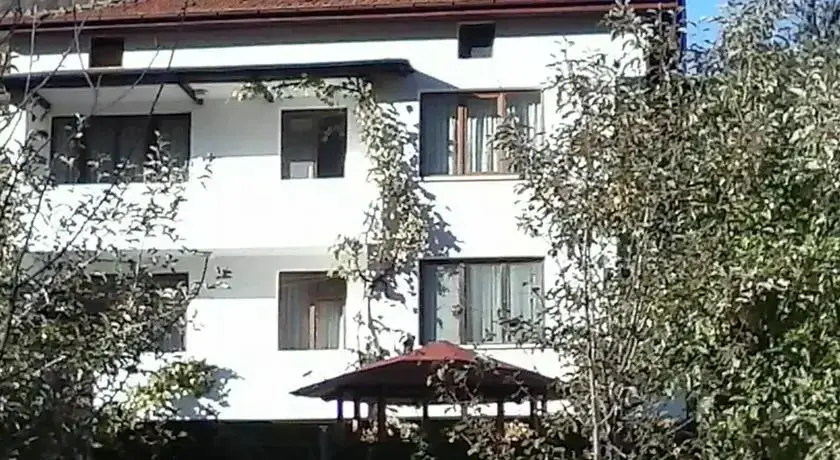 Девин: Albena Guest Rooms