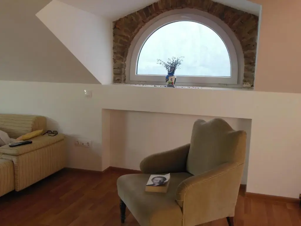 Варна: Florence Studio