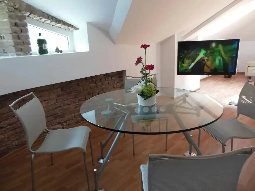 Варна: Florence Studio