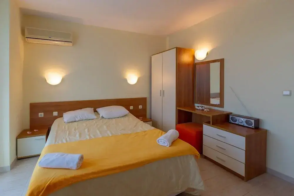 Солнечный берег: Pollo Resort Apartments