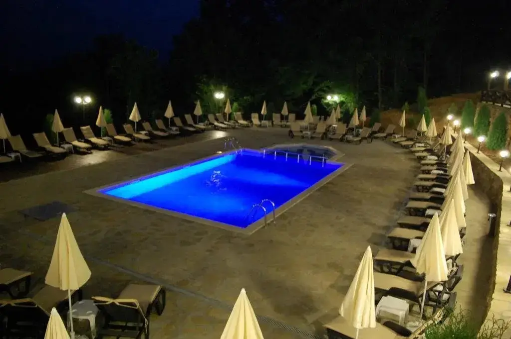 Велико Тырново: Minotel Rashev