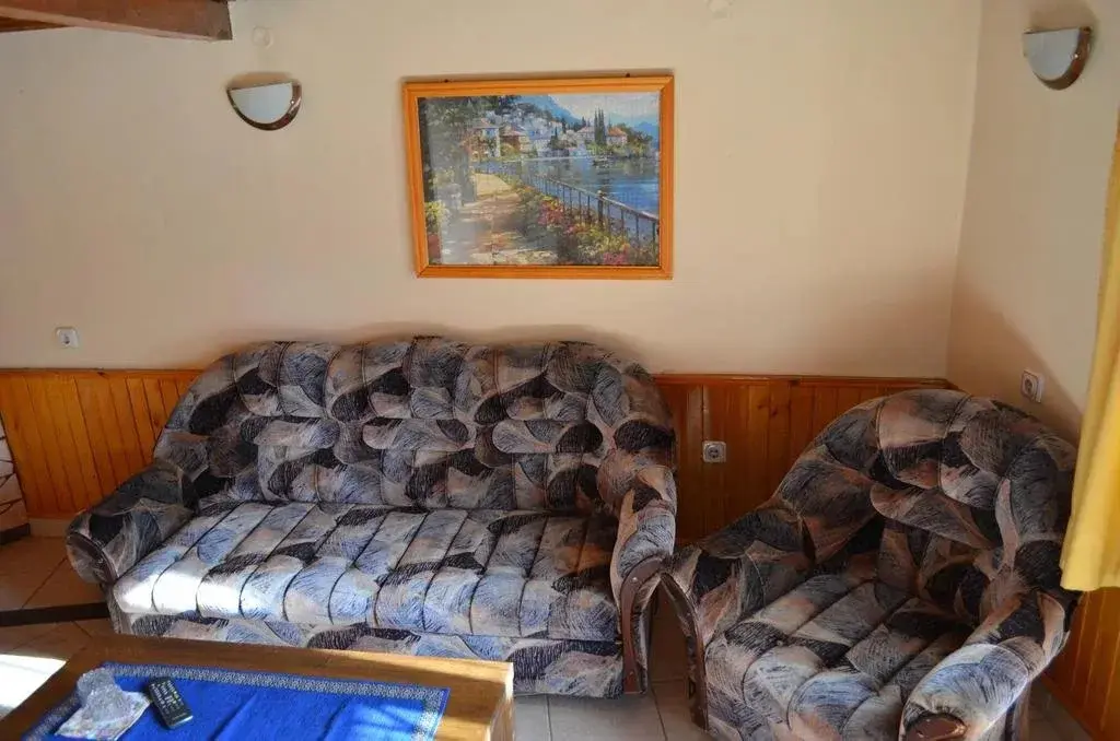 Копривштица: Zlatniyat Telets Guest Rooms