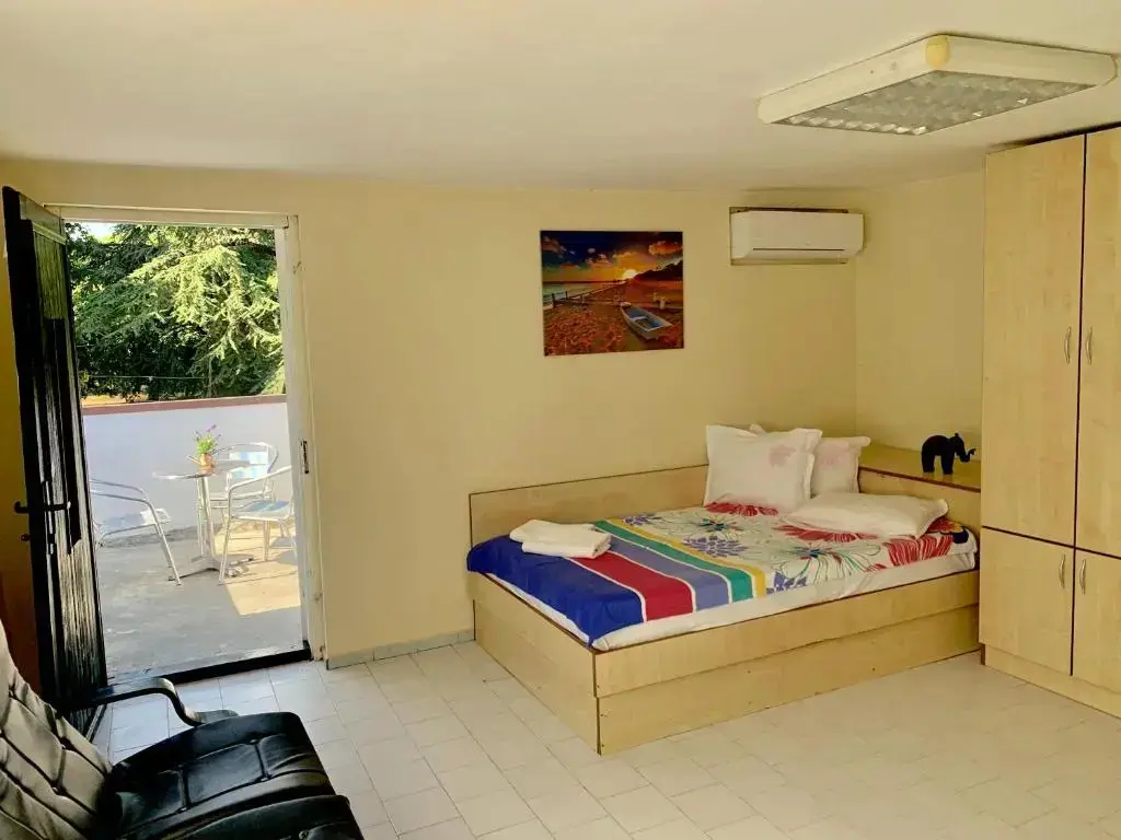 Варна: Jackie House Varna