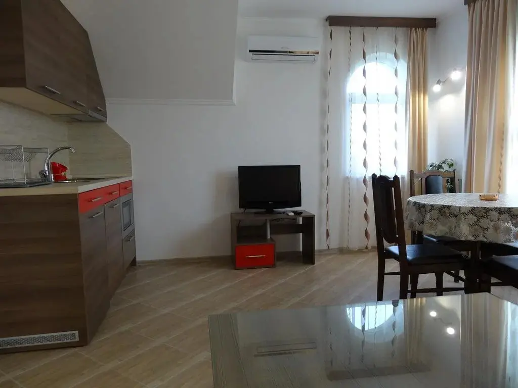Ахтопол: Guesthouse Kamelia