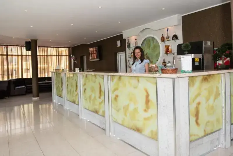 Солнечный берег: Sun Village Apartments