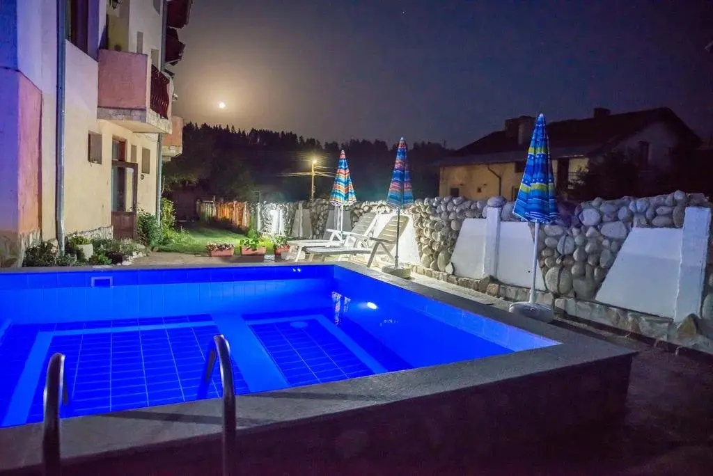 Баня: Hotel Kraipaten Rai