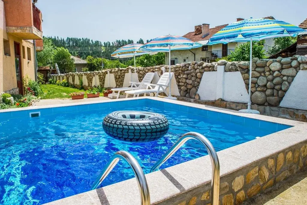 Баня: Hotel Kraipaten Rai