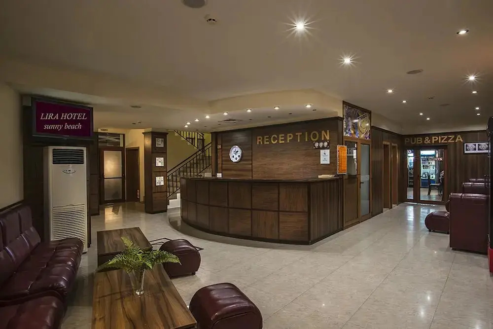 Солнечный берег: Hotel Lira
