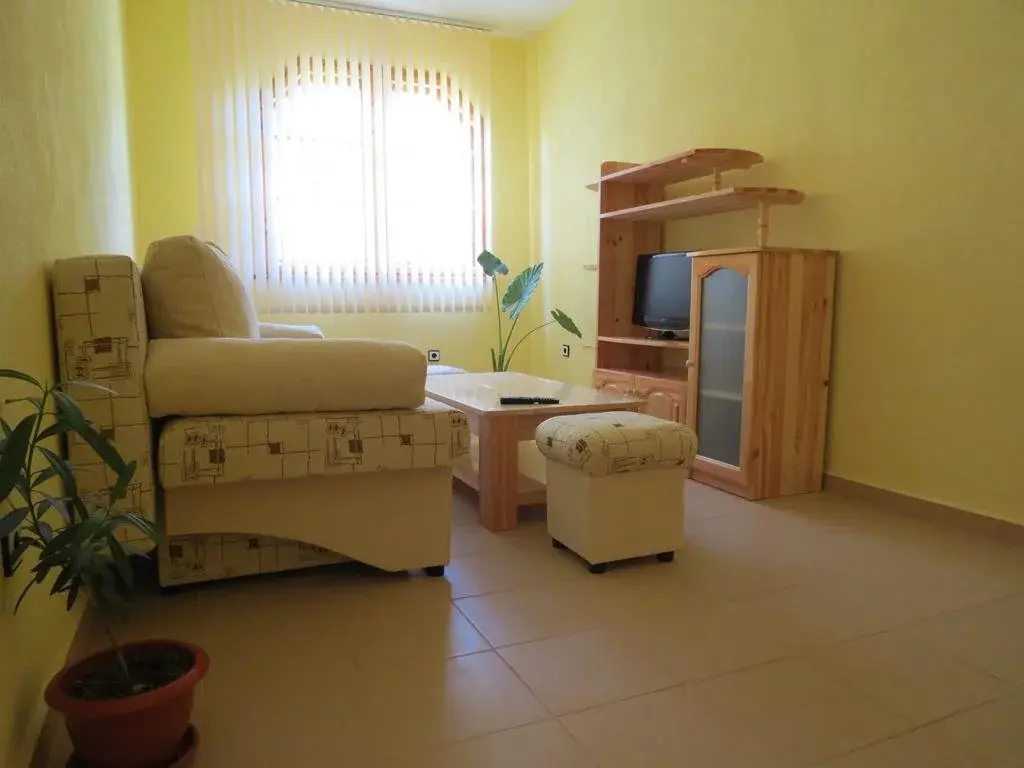 Сапарева баня: Guest House Gyuviyski