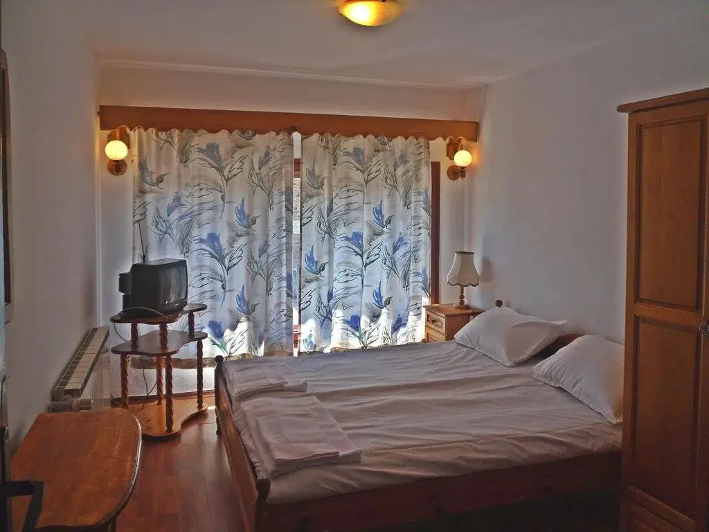 Чепеларе: Family Hotel Feniks