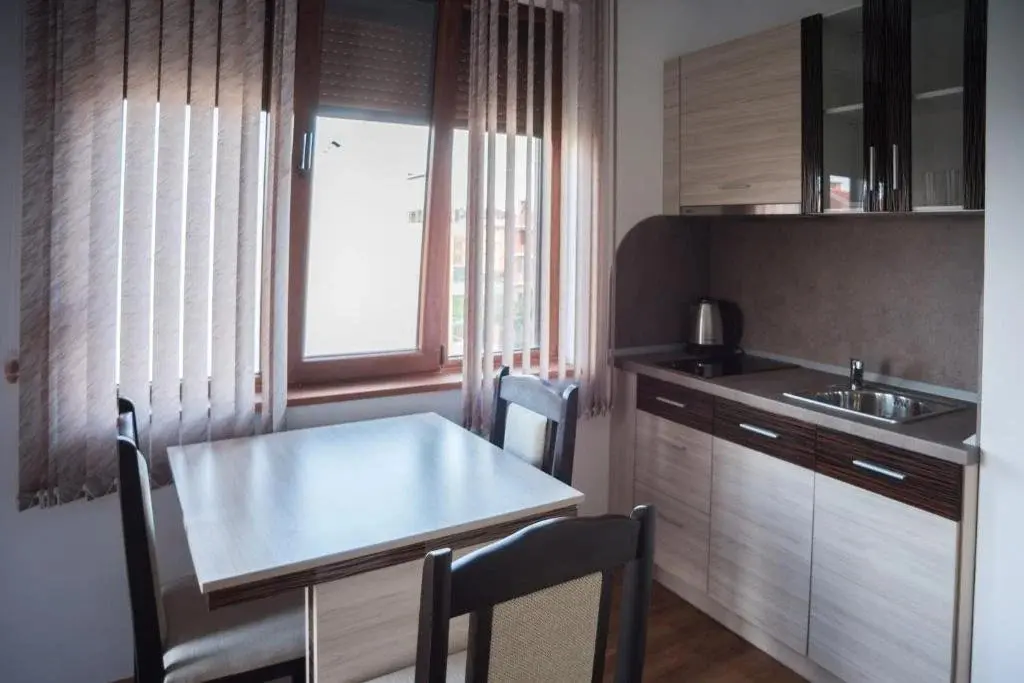 Приморско: Guest House Georgievi
