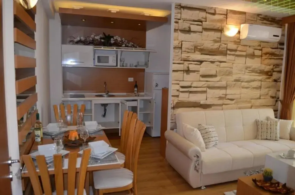 Солнечный берег: Sweet Home 2 Apartment