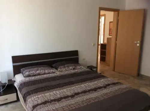 Несебр: Cherno More Apartment