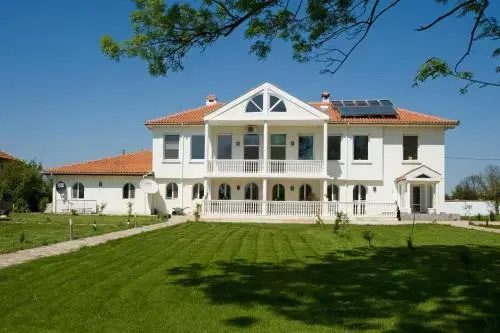 Бургас: Old School Villa