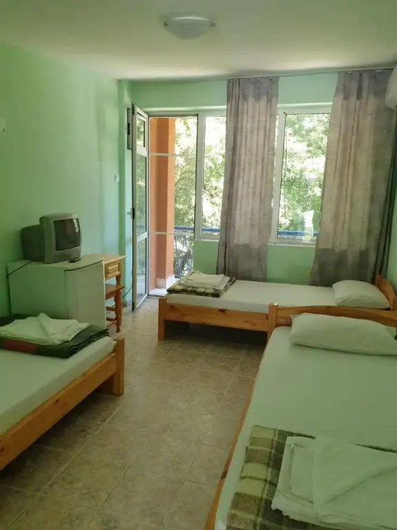 Китен: Hotel Maria