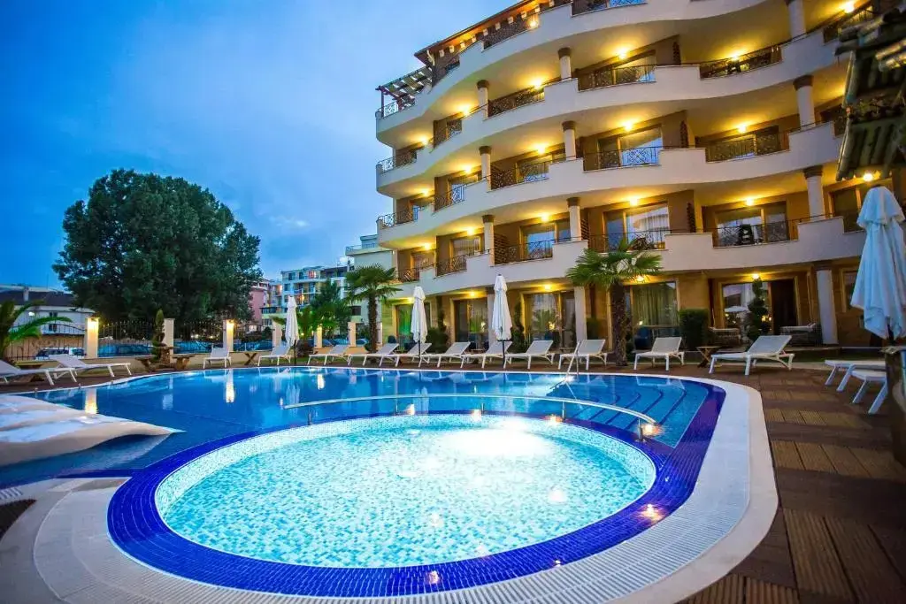 Солнечный берег: Boutique Apart Hotel Versis