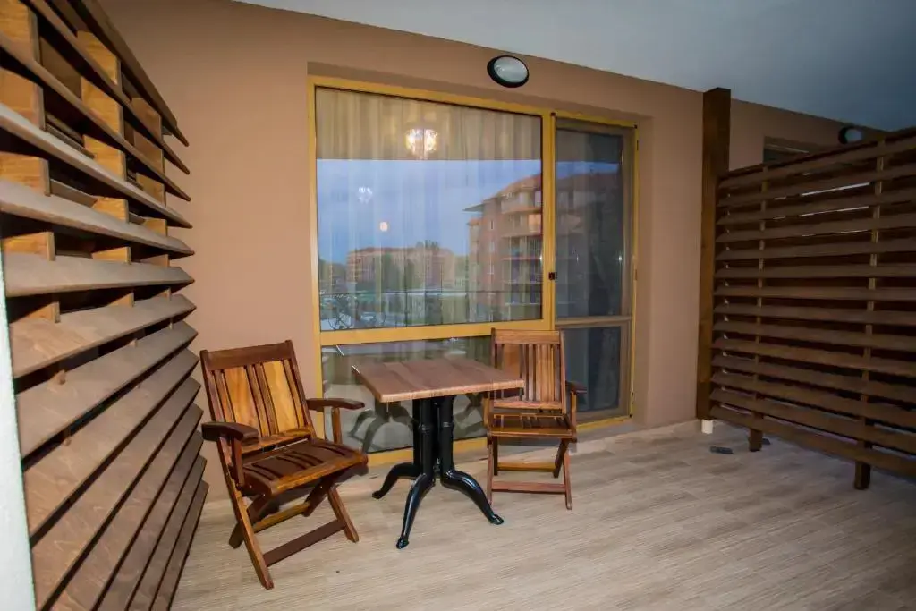 Солнечный берег: Boutique Apart Hotel Versis