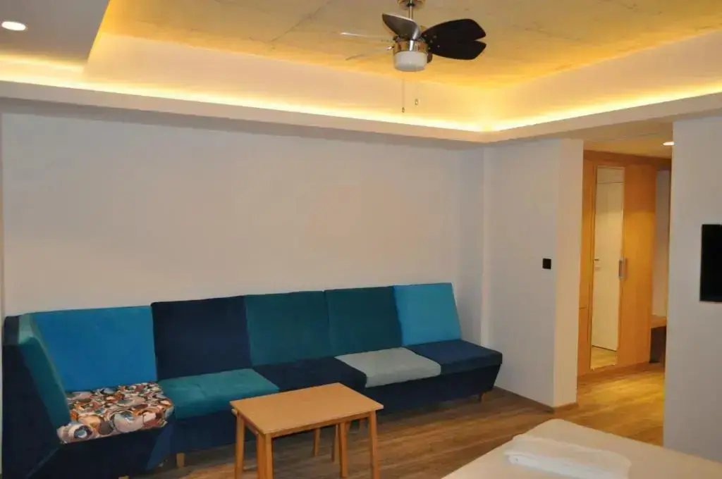 Тюленово: Hotel Tyulenovo