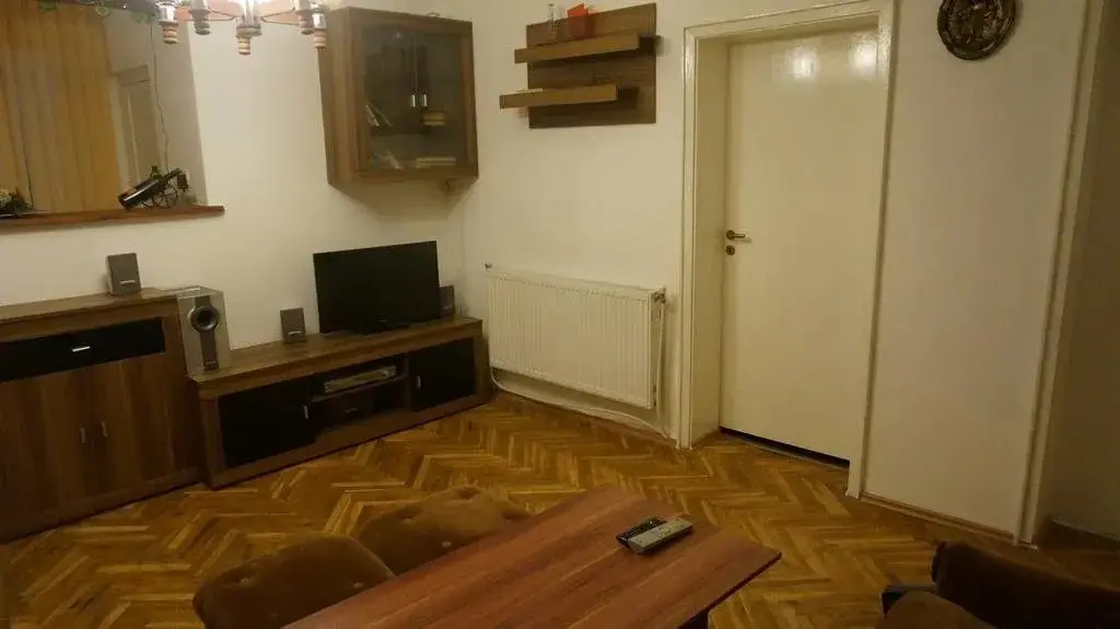 Сапарева баня: Guest House Simona