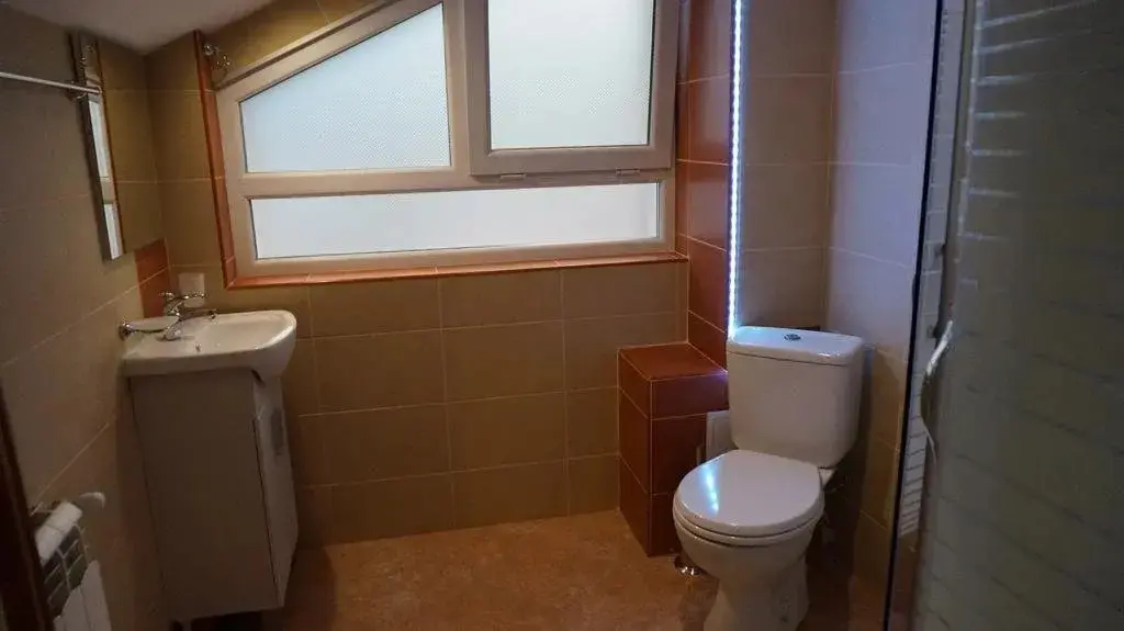 Сапарева баня: Guest House Simona