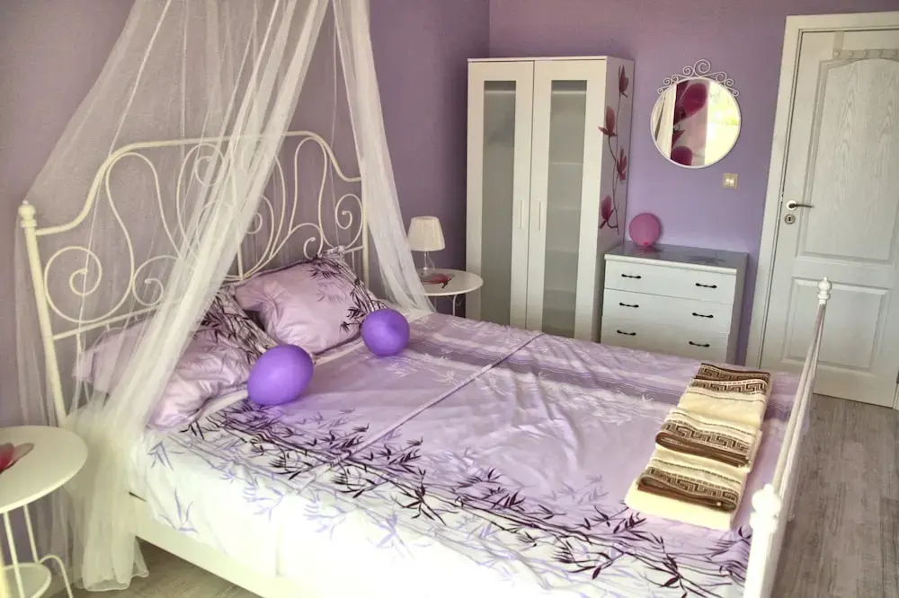 Варна: Vintage apartment in the city jungle