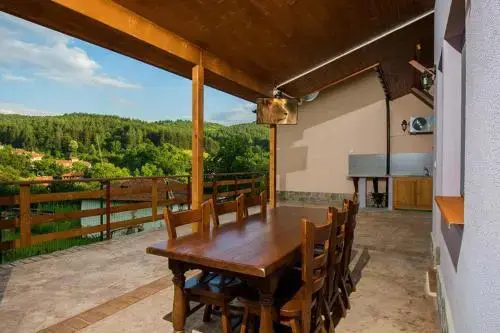 Боровец: Guest House Tandov