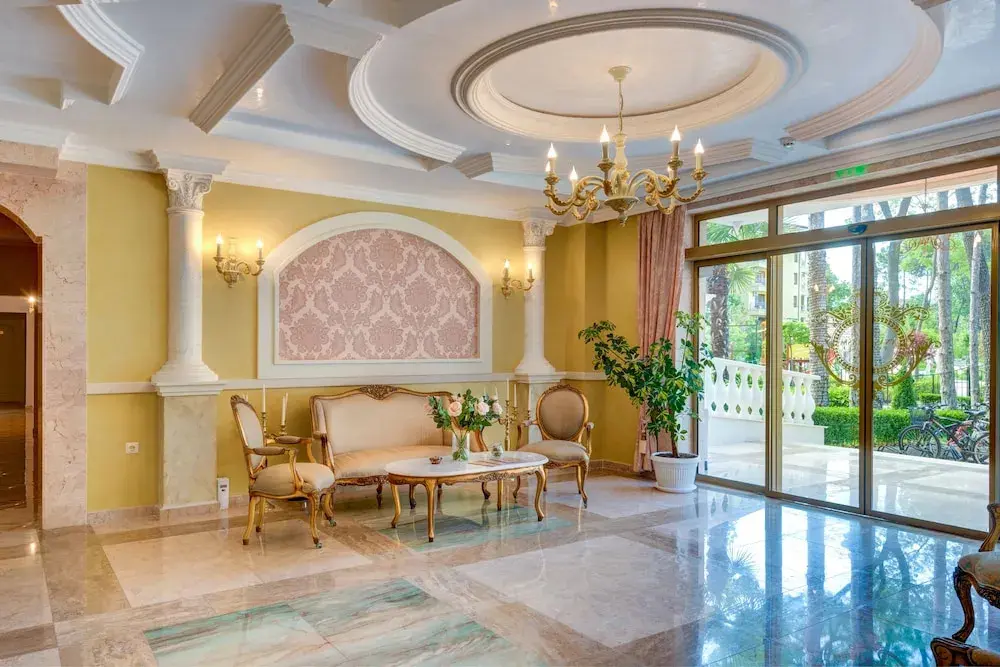 Солнечный берег: Venera & Anastasia Palace Apartments