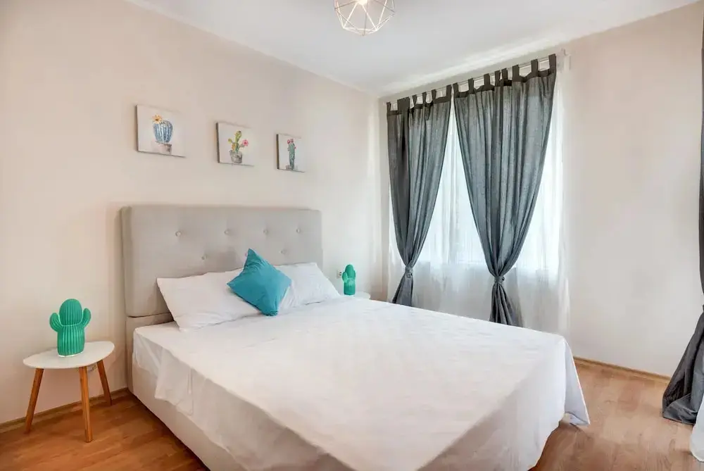 Солнечный берег: Venera & Anastasia Palace Apartments